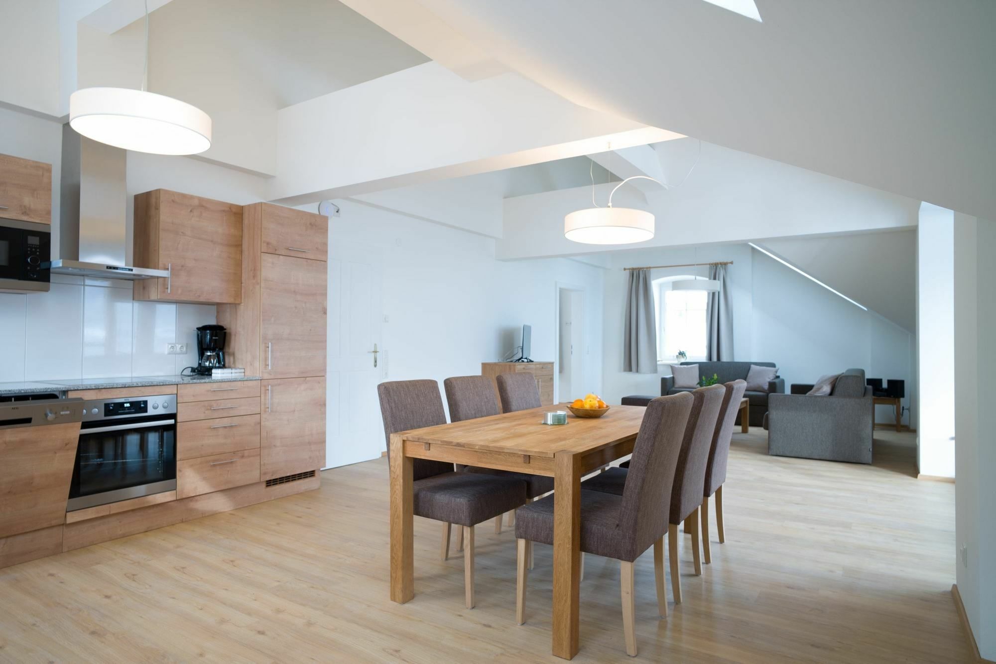 Lake View Suites Villa Julia By We Rent Zell am See Esterno foto